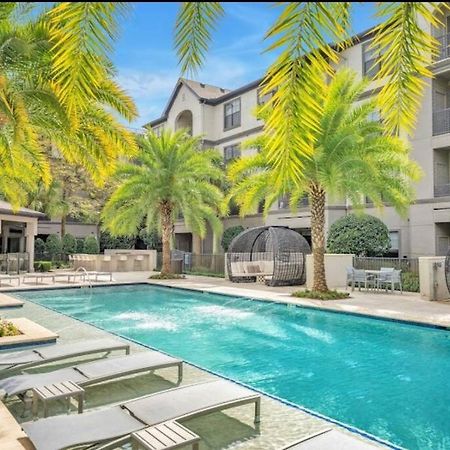 Chic Retreat-Walk To Nrg-Pool Apartment Houston Luaran gambar